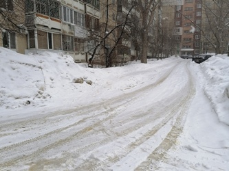 Алексей Шмелев осмотрел пешеходные зоны и дворовые территории 